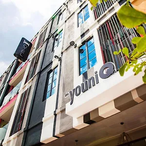 https://the-youniq-hotel.kualalumpurs-hotels.com